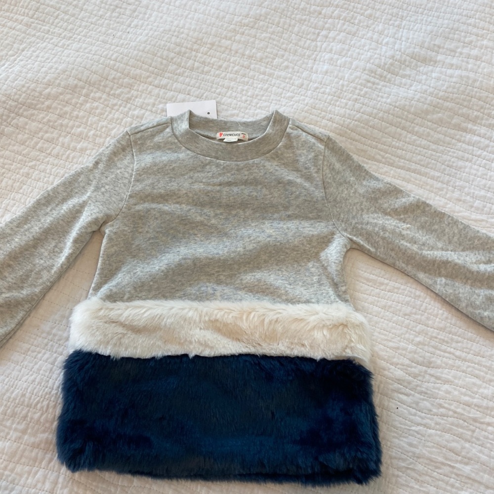 Brand new with tags adorable J crew fur sweater size 3! Gray beige and navy